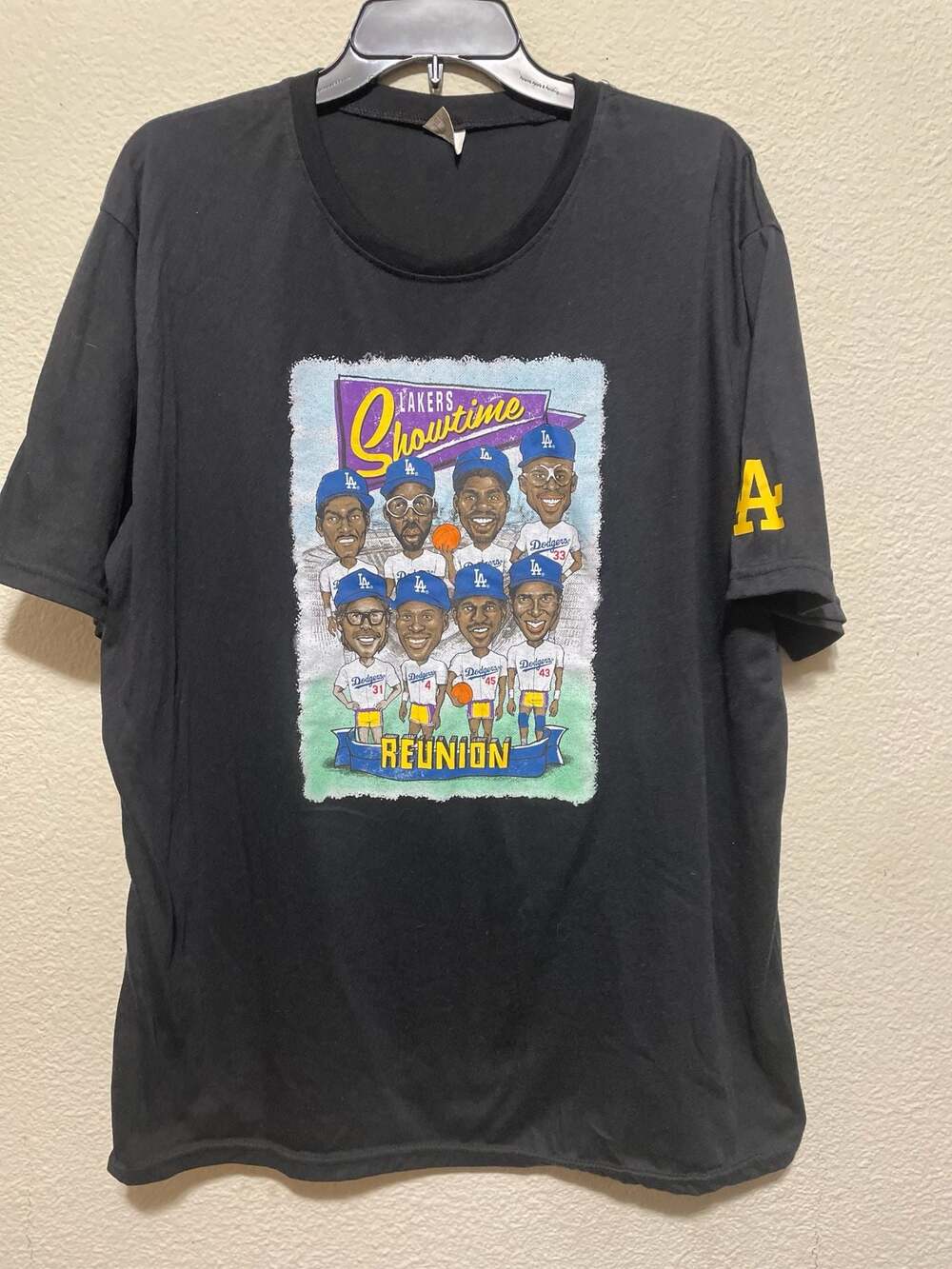Los Angeles Dodgers Lakers Showtime Reunion SGA Giveaway T-Shirt Black XL